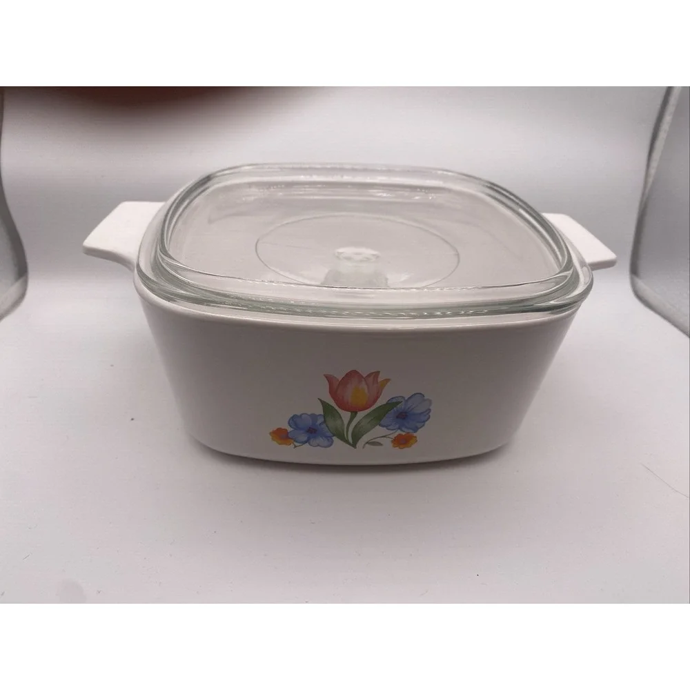 Corning Ware Fresh Cut Tulip A-1 1/2-B Casserole Dish w/ A-7-C Lid.